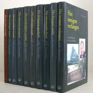 Komplete serie: Het grootste wonder. Uit het leven van ds. M.A. Mieras. / Het krachtigste wapen. Uit het leven van ds. L. Gebraad. / Het kostelijkste sieraad. Uit het leven van Ds. B. Toes. / Het schoonste getuigenis. Uit het leven van Ds. W.H. Blaak. / Het wonderlijkste wonder. Uit het leven van Ds. Joh. van der Poel / Het treffelijkste werk. Uit het leven van Ds. C. Smits. / Het dierbaarste geschenk. Uit het leven van Ds. J. van Prooijen. / Het uitnemendste bevel. Uit het leven van Ds. J. Schinkelshoek. / Het hoogste ambt. Uit het leven van Ds. A.D. Muilwijk. / Het innigste verlangen. Uit het leven van Ds. A. van der Meer.